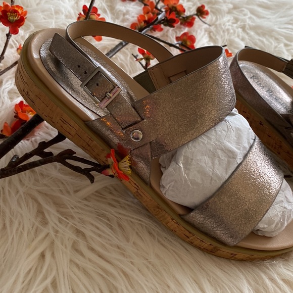 KIM ROGERS new sandals - Picture 6 of 10